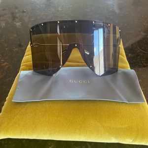 Gucci mask sunglasses
